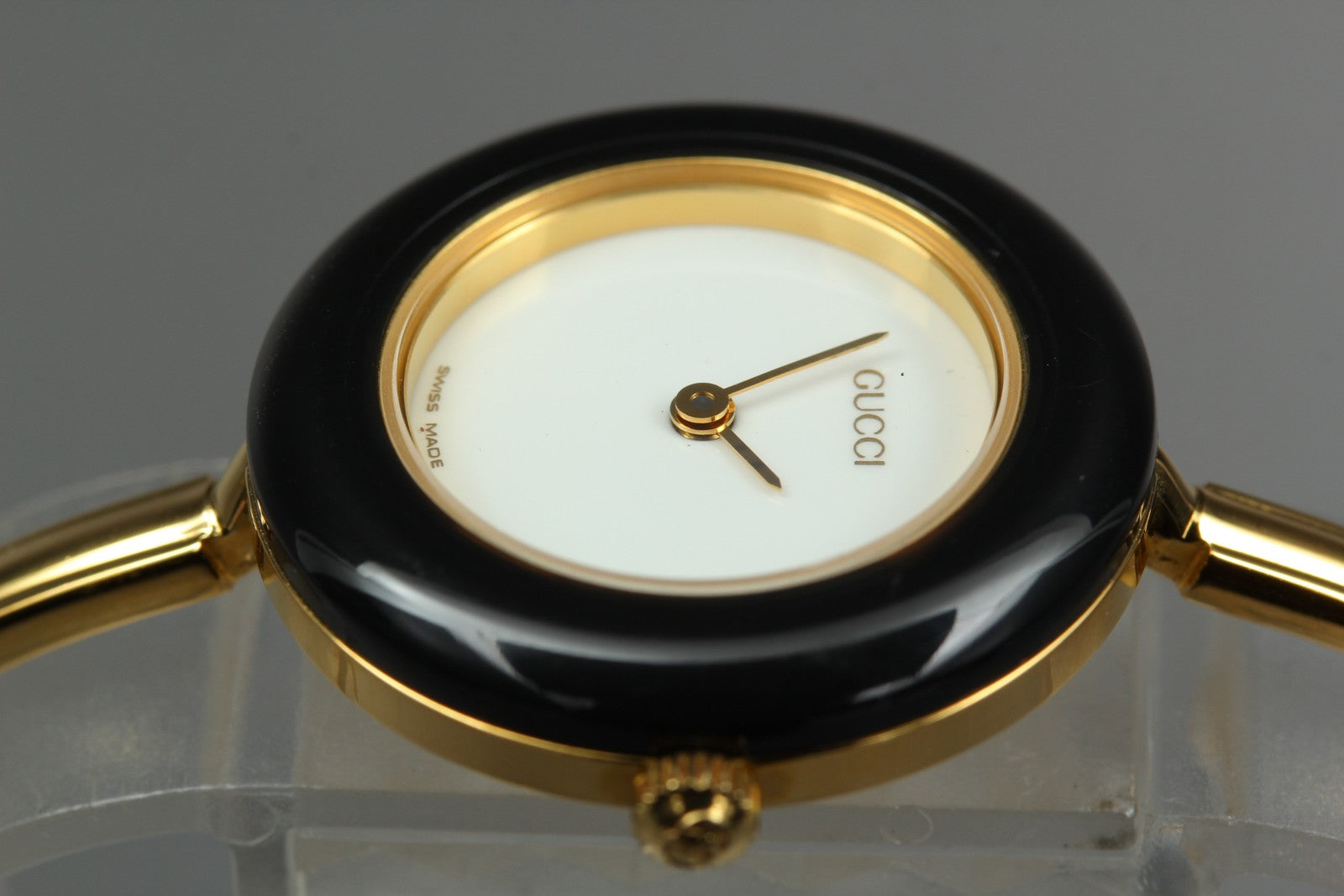 New Batt Gucci Change Bezel 11/12.2 12Color Women's White Quartz Watch JP N MINT