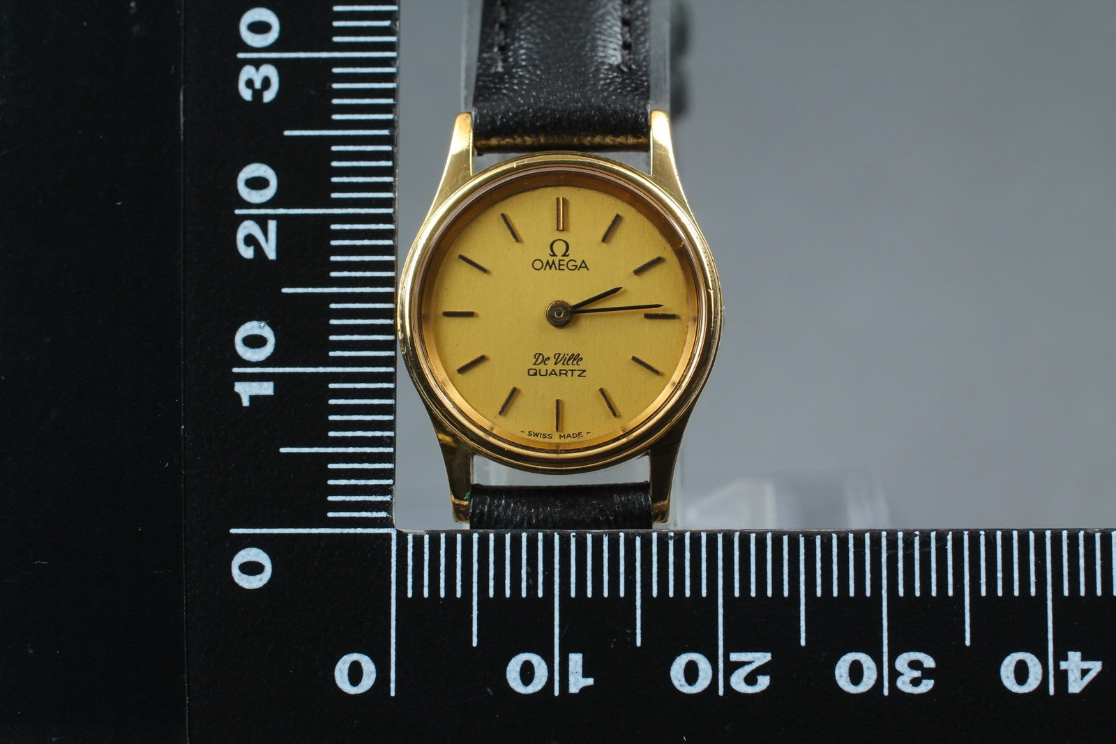 Vintage [Exc+5] OMEGA De Ville Cal.1353 591.0019 Gold Black Quartz Women's Watch