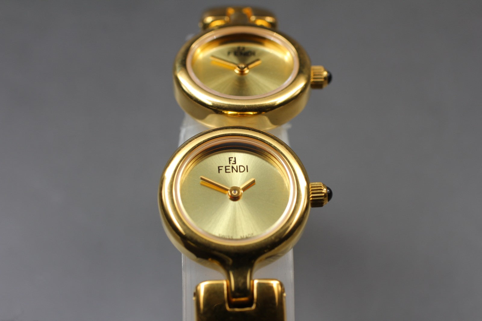 Vintage [Exc+5 Box] FENDI 620L Dual Time Gold Bangle Women's Quartz Watch JAPAN