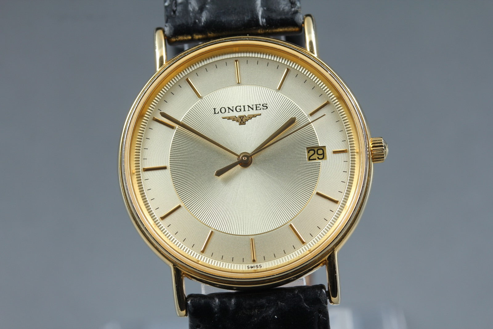 Vintage LONGINES Grand Classic L4.720.2 Quartz Gold Men's Watch 32mm From JAPAN