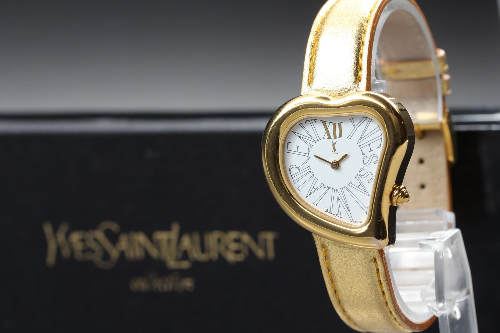Yves Saint Laurent Heart Gold White Dial 31mm Women's Watch Quartz [w/Box]