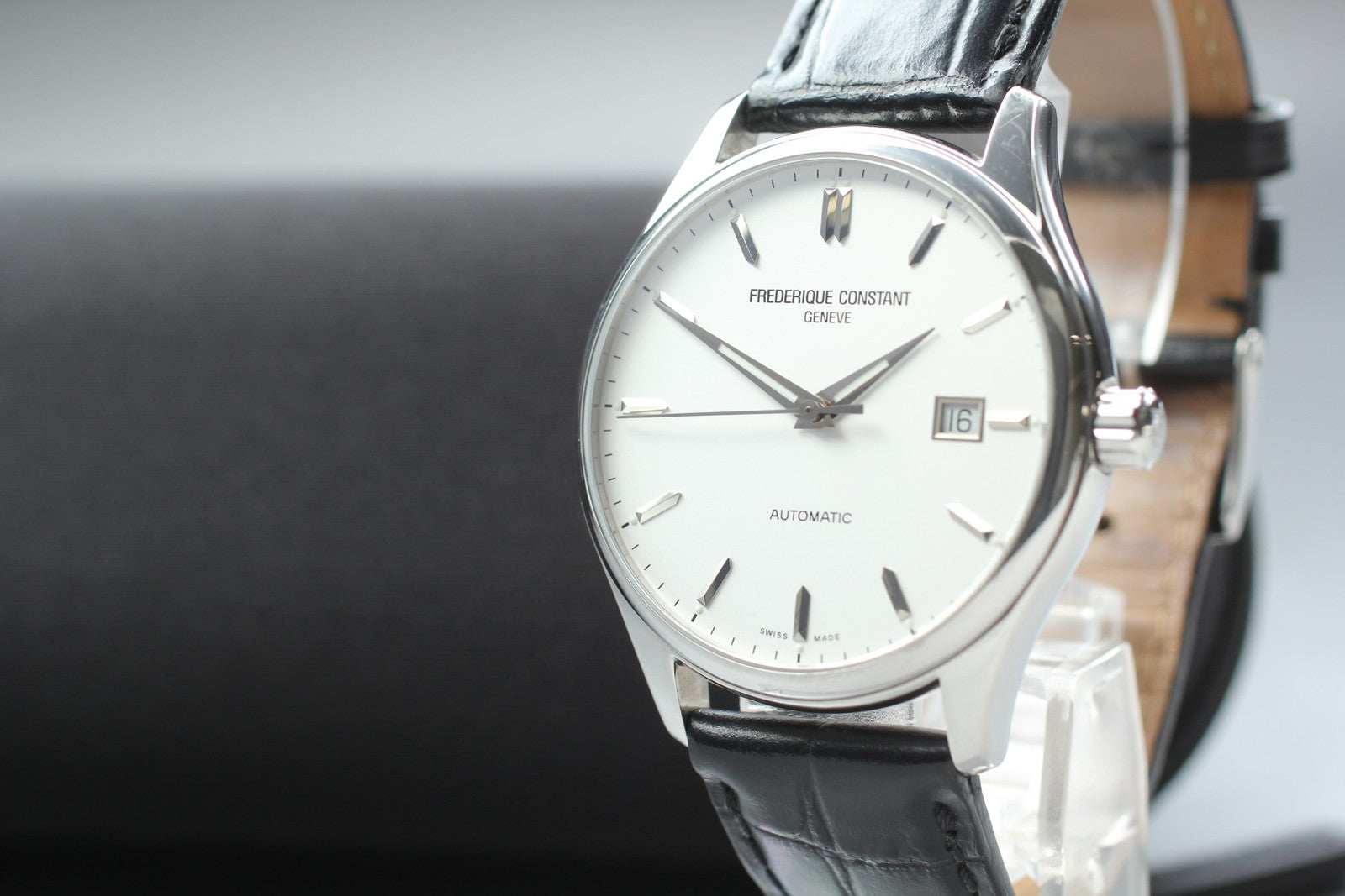 FREDERIQUE CONSTANT Classics FC-303X5B3/4/5/6 Automatic Men's Watch 39mm JAPAN