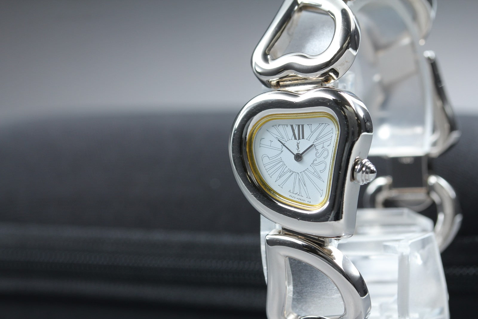 Yves Saint Laurent Heart YSL Silver 24mm 4520-H15556 Quartz Women's Watch