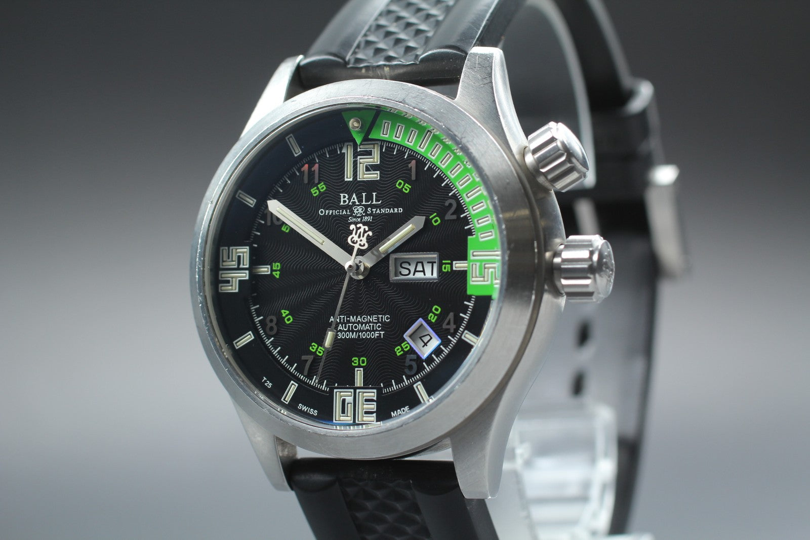 BALL Engineer DM1020A Black Dial Automatic Day/Date Men's watch 41mm JAPAN Box