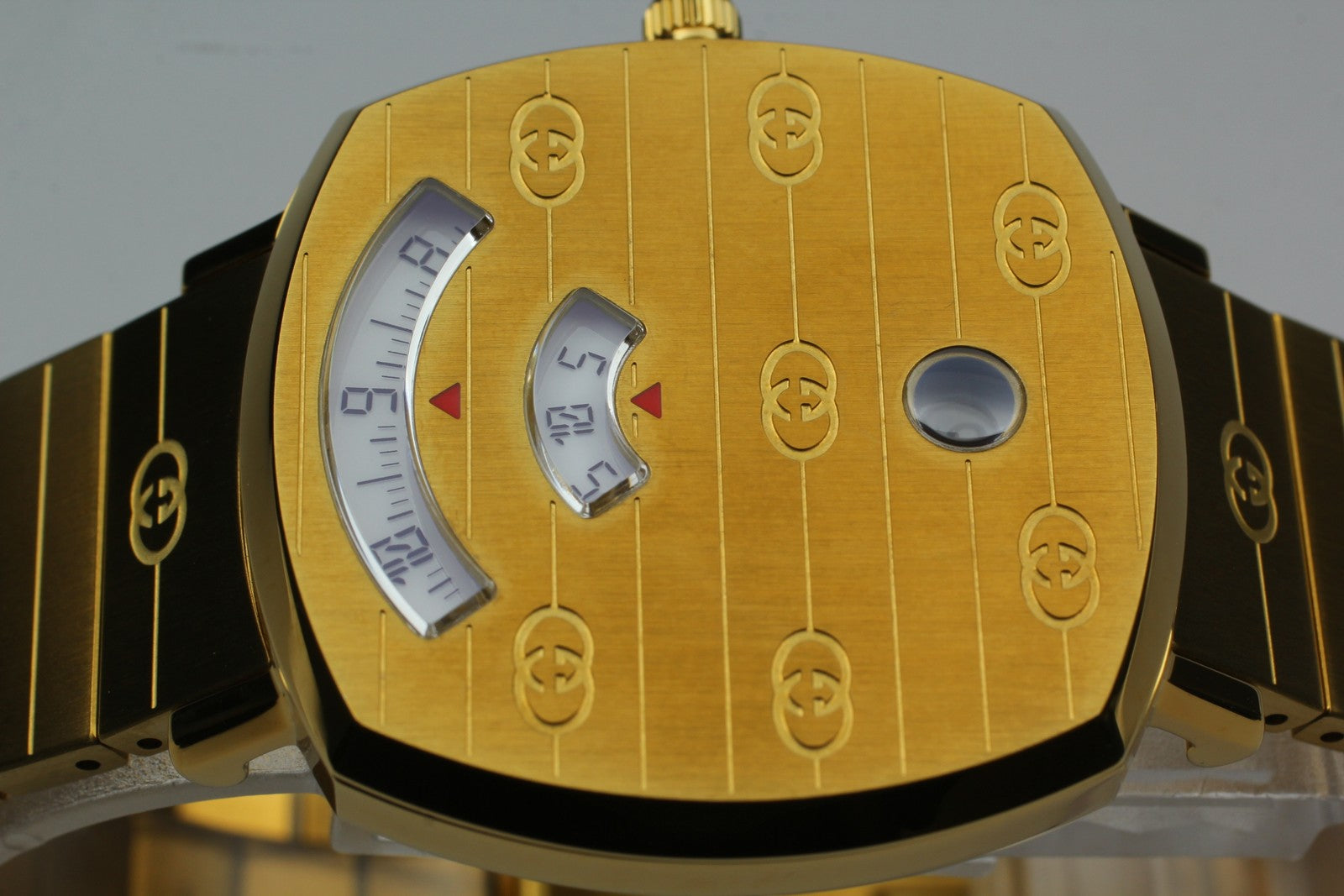 [Near MINT Box] GUCCI Grip 157.4 YA157403 34mm Gold GG Man's Quartz Watch