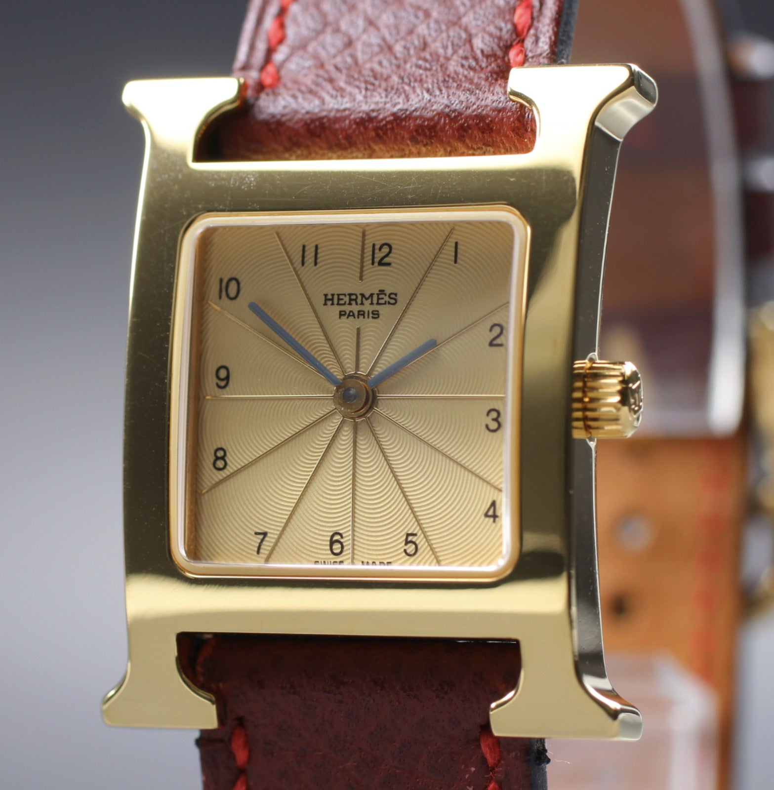 [Exc+5] HERMES H Watch HH1.201 Gold Red "K" 21mm Woman's Watch Quartz From JAPAN