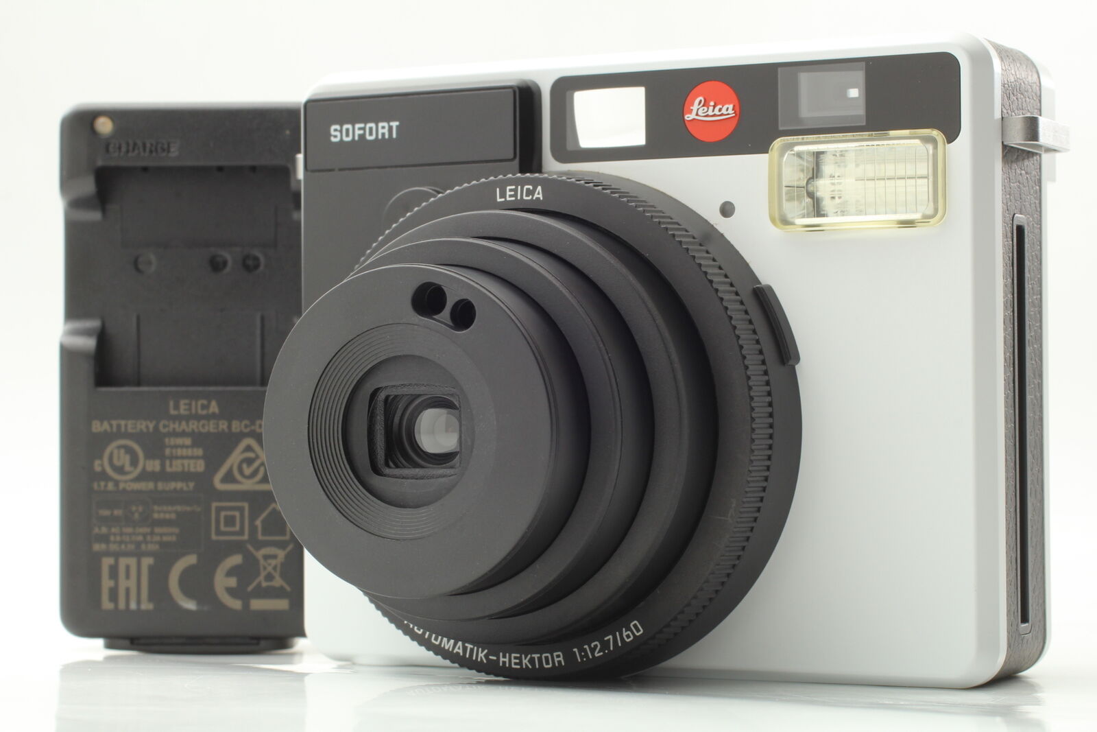 [ Near MINT ] Leica Sofort Instant Film Camera White 19100 Germany From JAPAN