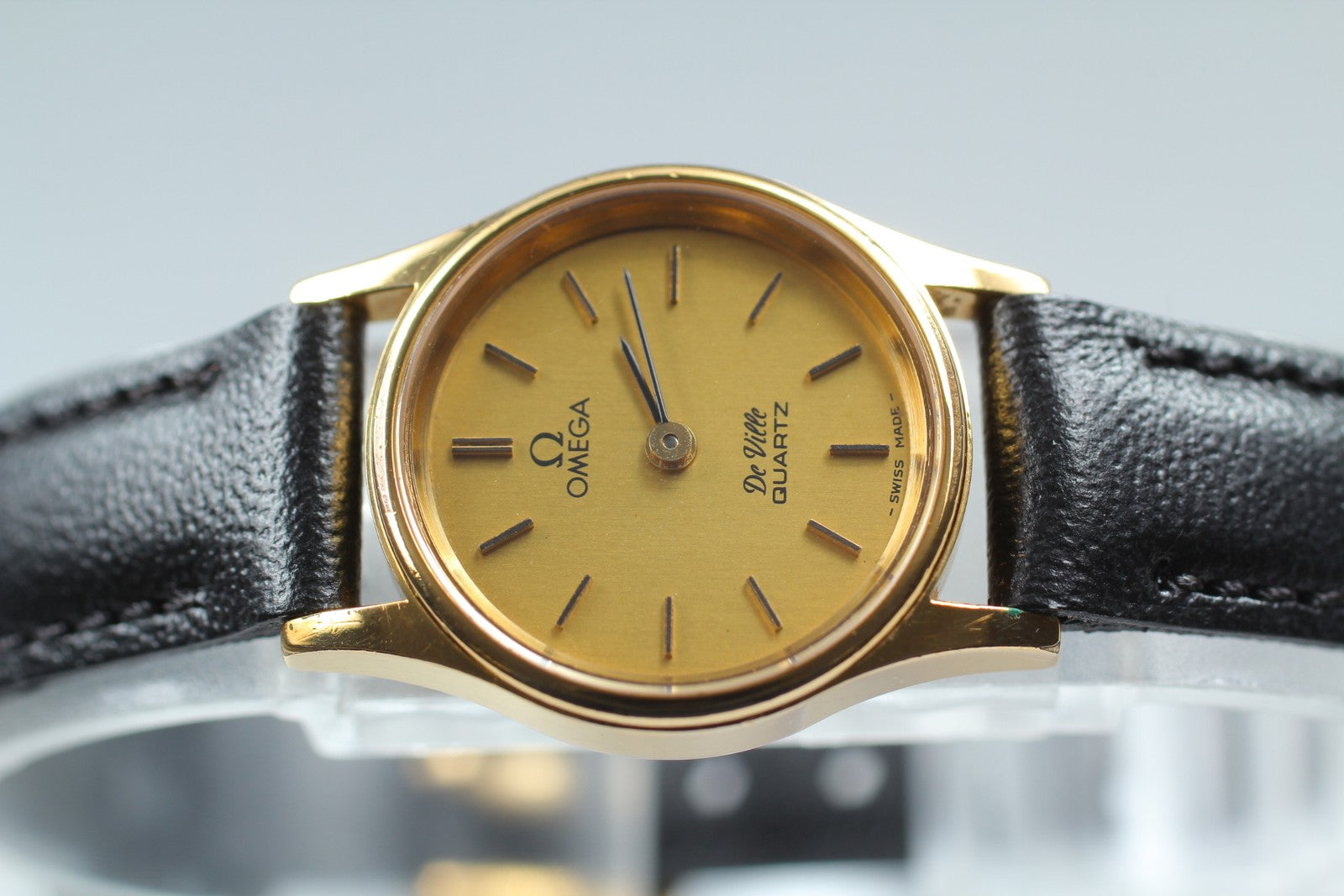 Vintage [Exc+5] OMEGA De Ville Cal.1353 591.0019 Gold Black Quartz Women's Watch