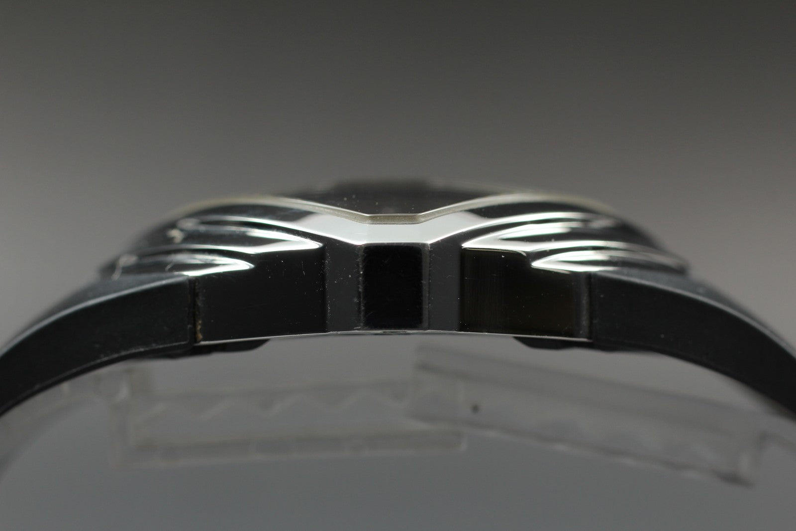 HAMILTON Ventura H246551 Black Dial Automatic Men's 26J Watch XXL 46mm JAPAN