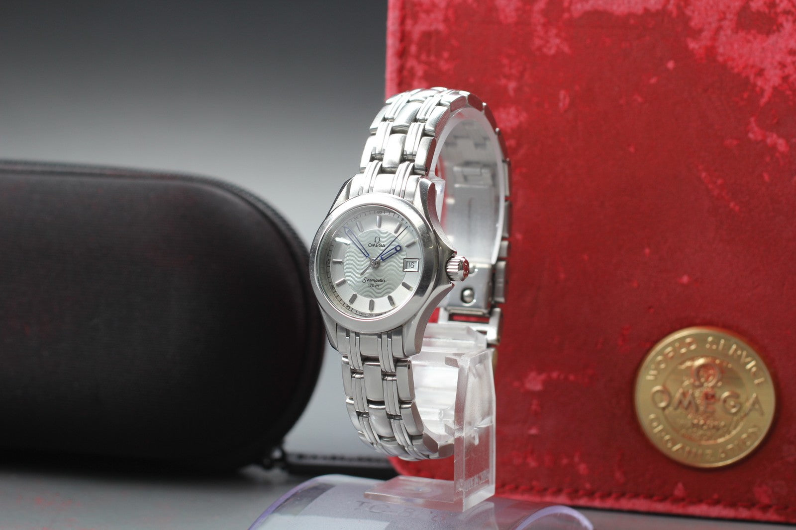Vintage OMEGA Seamaster 120m 2581.31 Quartz Silver Women's Watch 27mm JAPAN Box