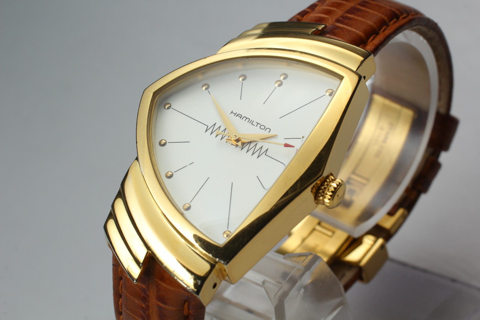 New Batt Hamilton Ventura H243010 Quartz White Dial Women's Watch 32mm JAPAN Box