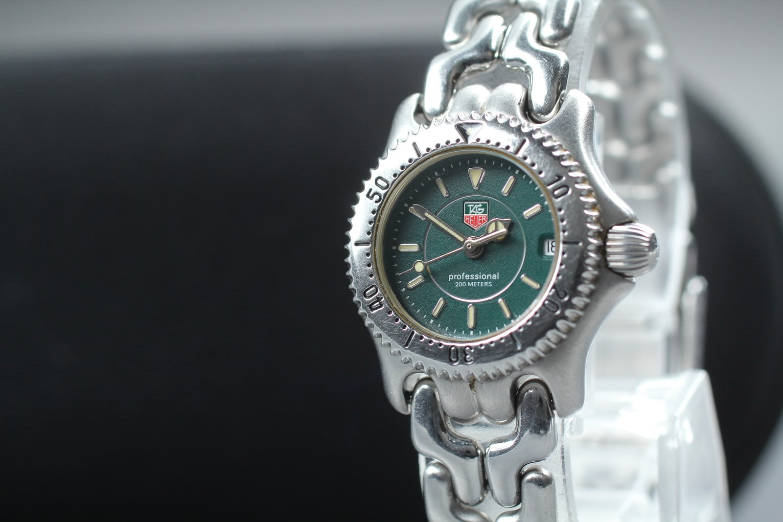 TAG Heuer SEL Professional 200M WG1419 Green Quartz Women's Watch 23mm JAPAN