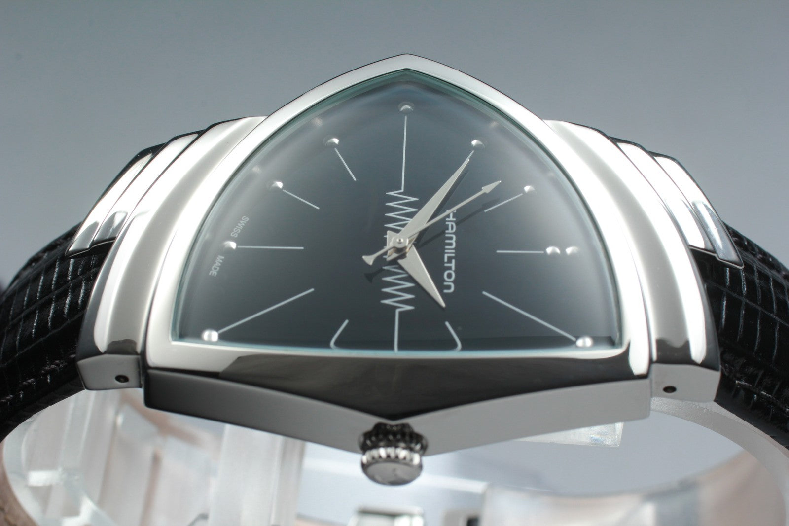 New Batt[N MINT]Box HAMILTON Ventura H244112 Black Men's Quartz Watch 32mm JAPAN