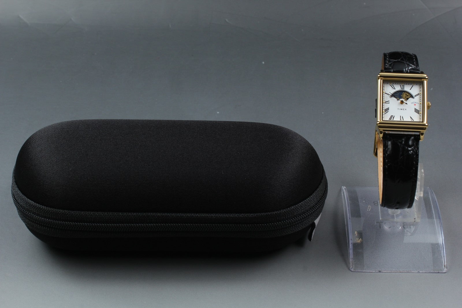 NOAH × TIMEX Sun and Moon Watch TW2W72800 25mm Gold Black Men's Quartz Watch