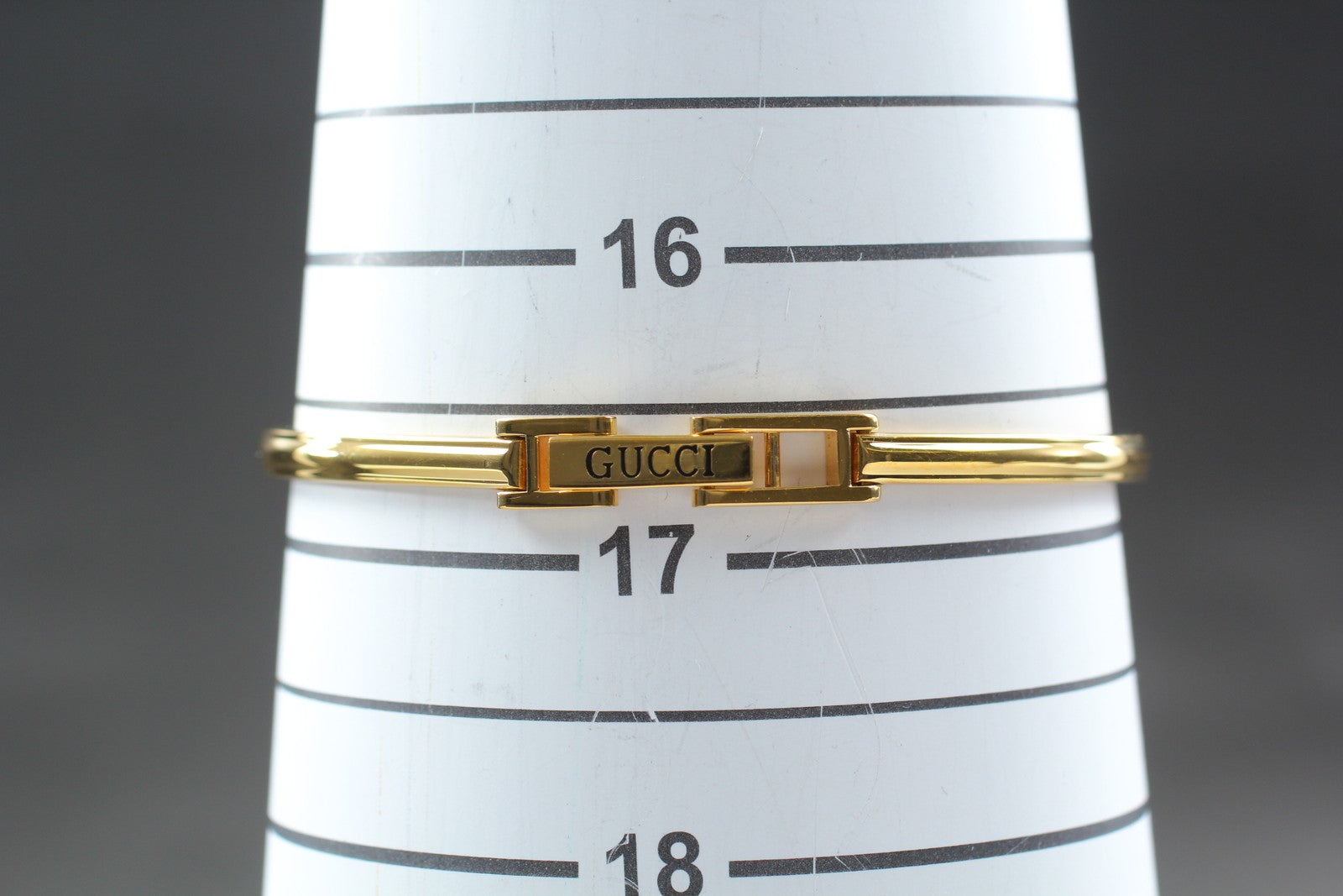 New Batt Vintage GUCCI Change Bezel 11/12.2 Quartz Women's Watch 25mm JAPAN Box