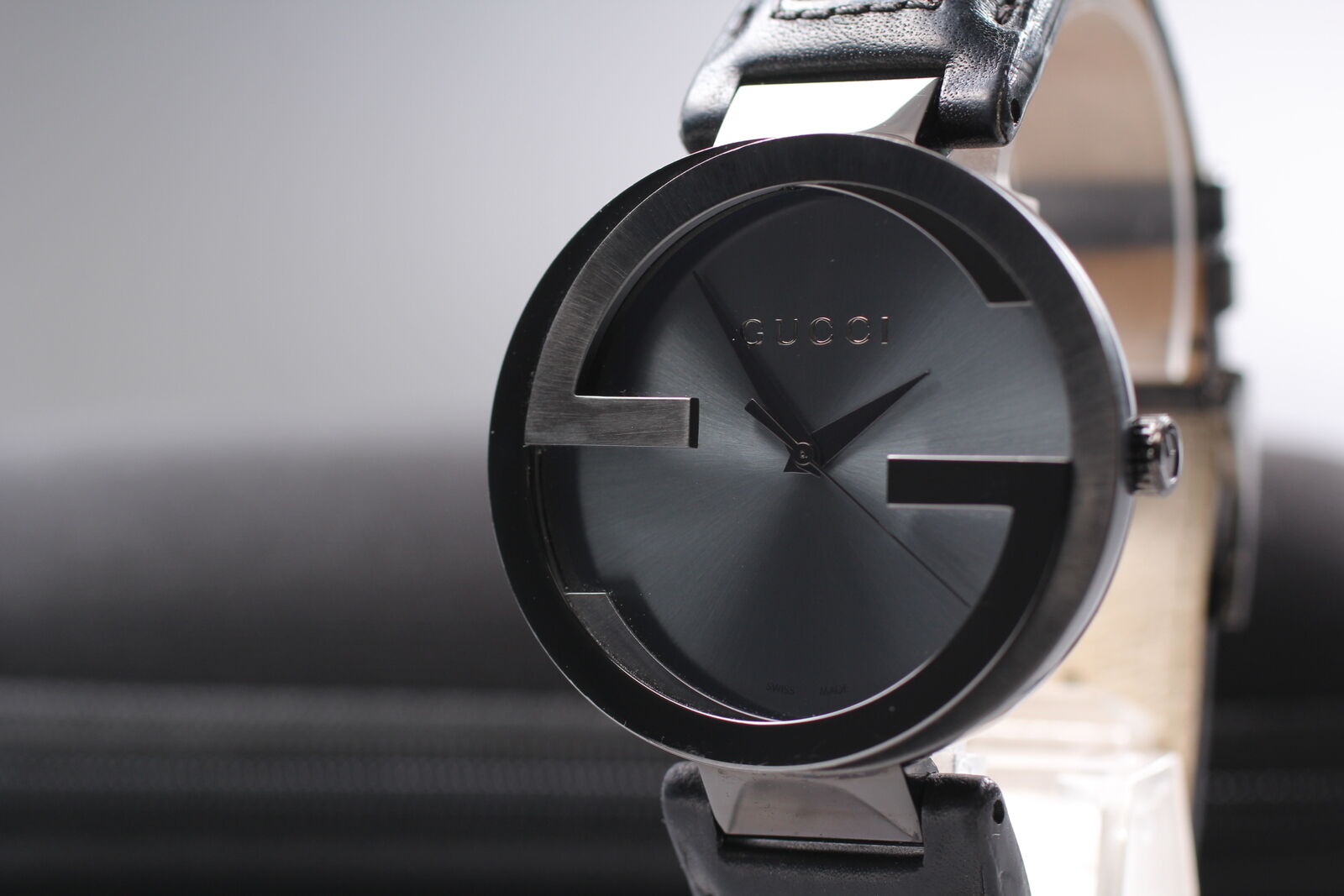 [ N MINT- ] GUCCI Interlocking 133.2 Black Dial Sherry Line Men's Qz Watch JAPAN