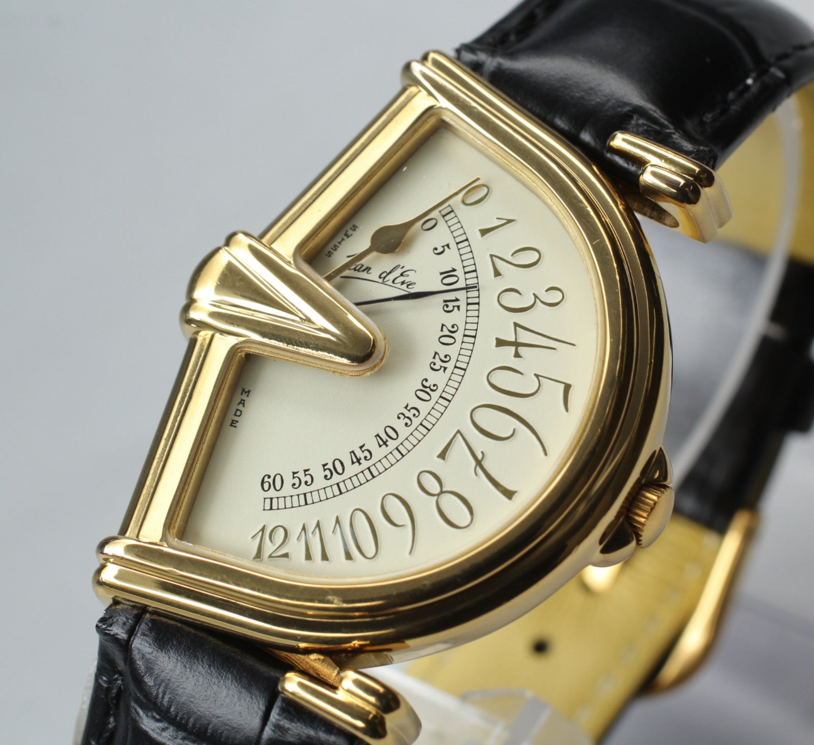 Vintage Jean d'eve Sectora Gold 30mm Black Unisex Quartz Watch JAPAN