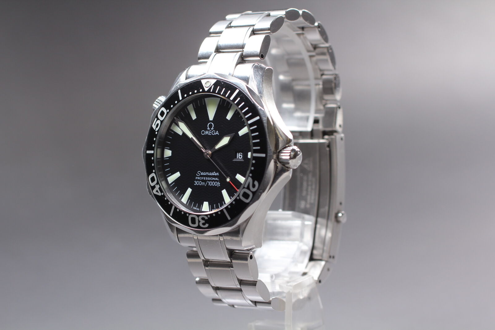 New Battery [Exc+5 Box] Omega Seamaster 2264.50 Black Quartz Men's Watch JAPAN