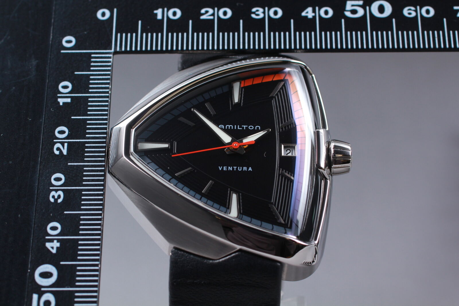 New Battery [Near MINT-] HAMILTON Ventura H245510 Black Quartz Men's Watch JAPAN