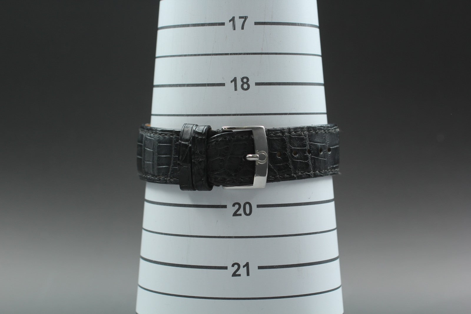 OMEGA De Ville Prestige 4813.30.01 Silver Dial Men's Watch 39mm JAPAN