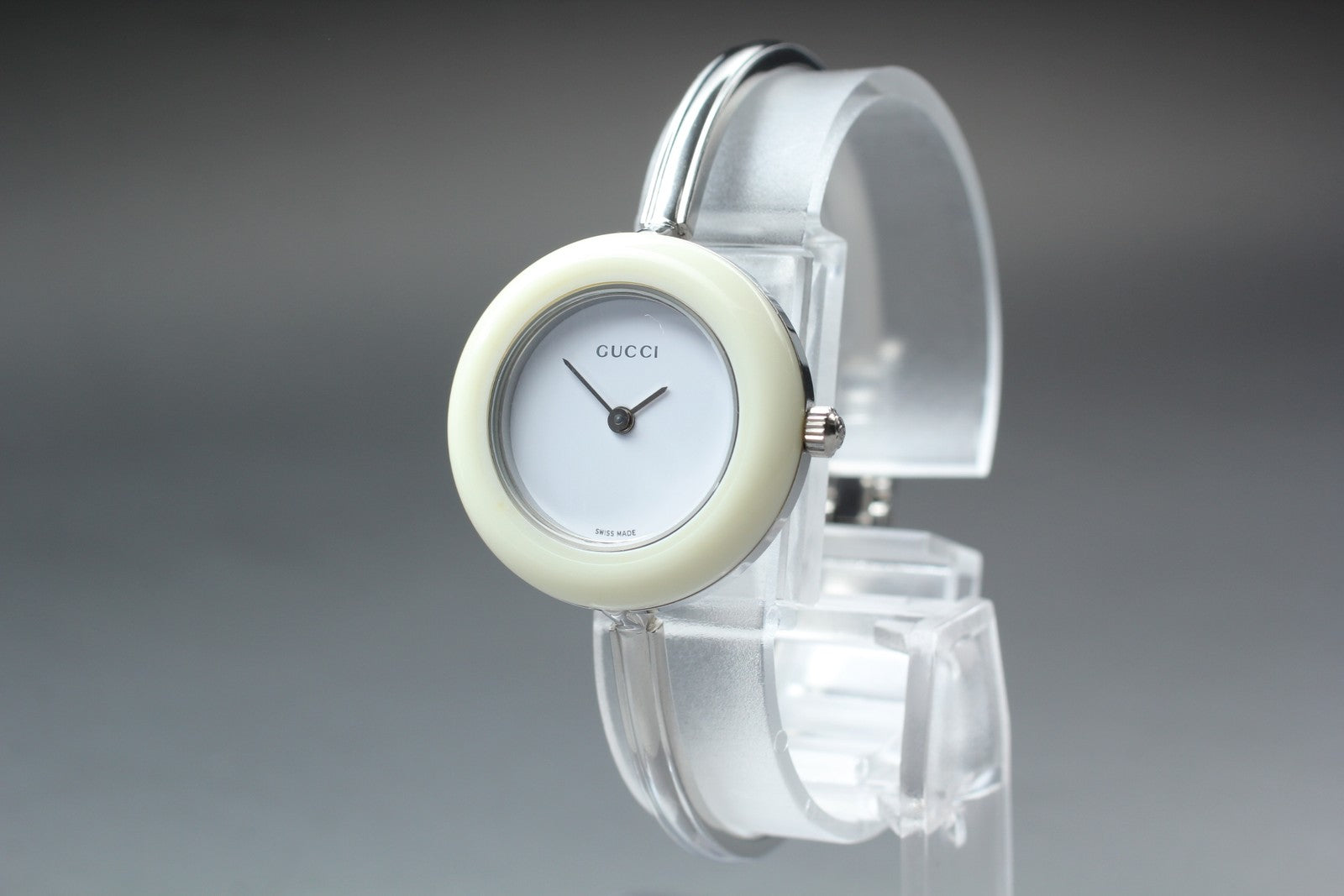 Vintage Gucci Change Bezel 11/12.2L White Bezel Silver Women's Quartz Watch