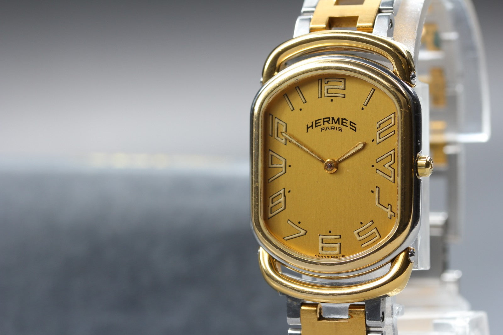 New Batt HERMES Rally RA1.240 Quartz Gold Dial Women's Watch 25mm JAPAN Box