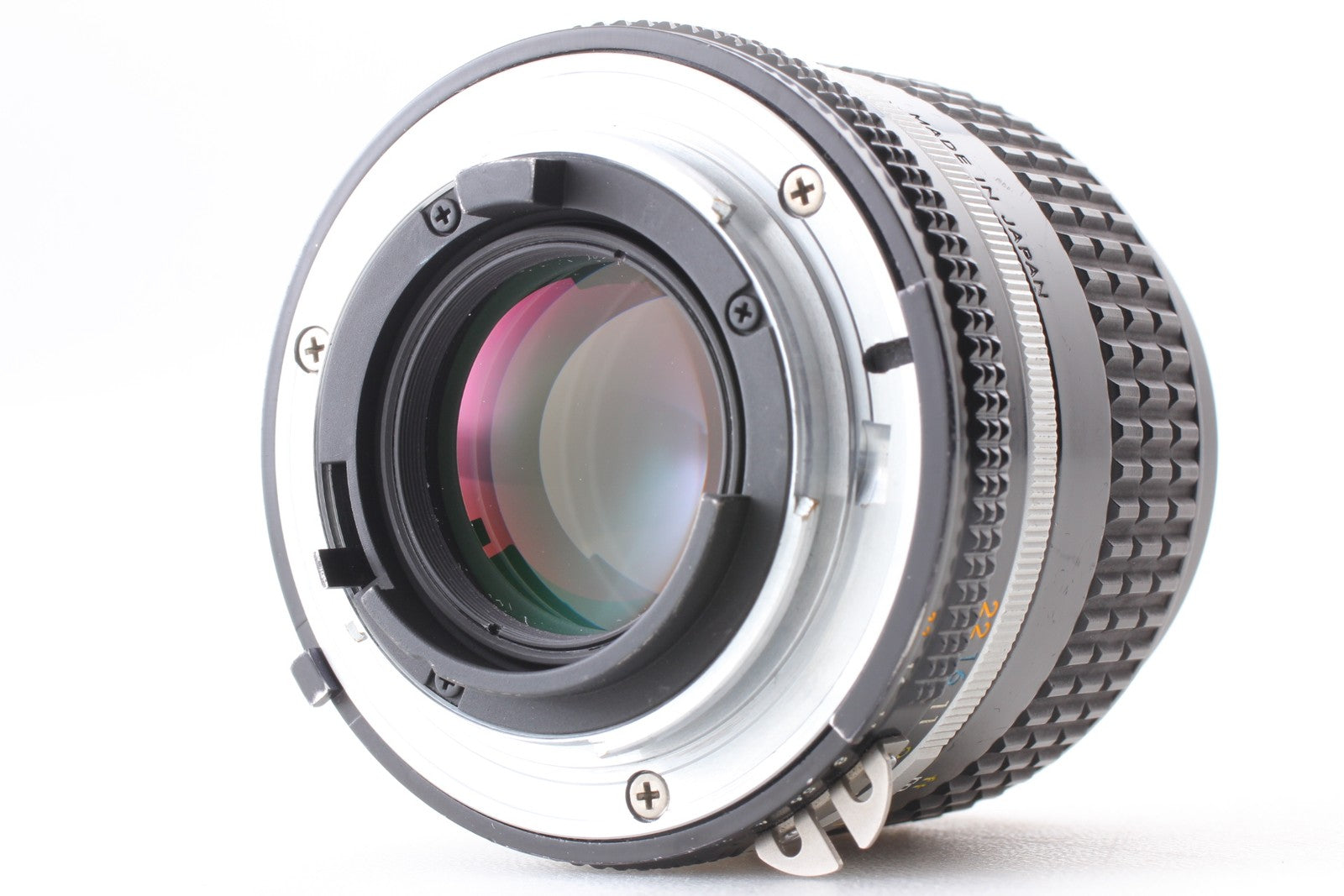 [Near MINT] Nikon Nikkor 85mm f/2 Ai-s Ais MF Portrait Lens From JAPAN