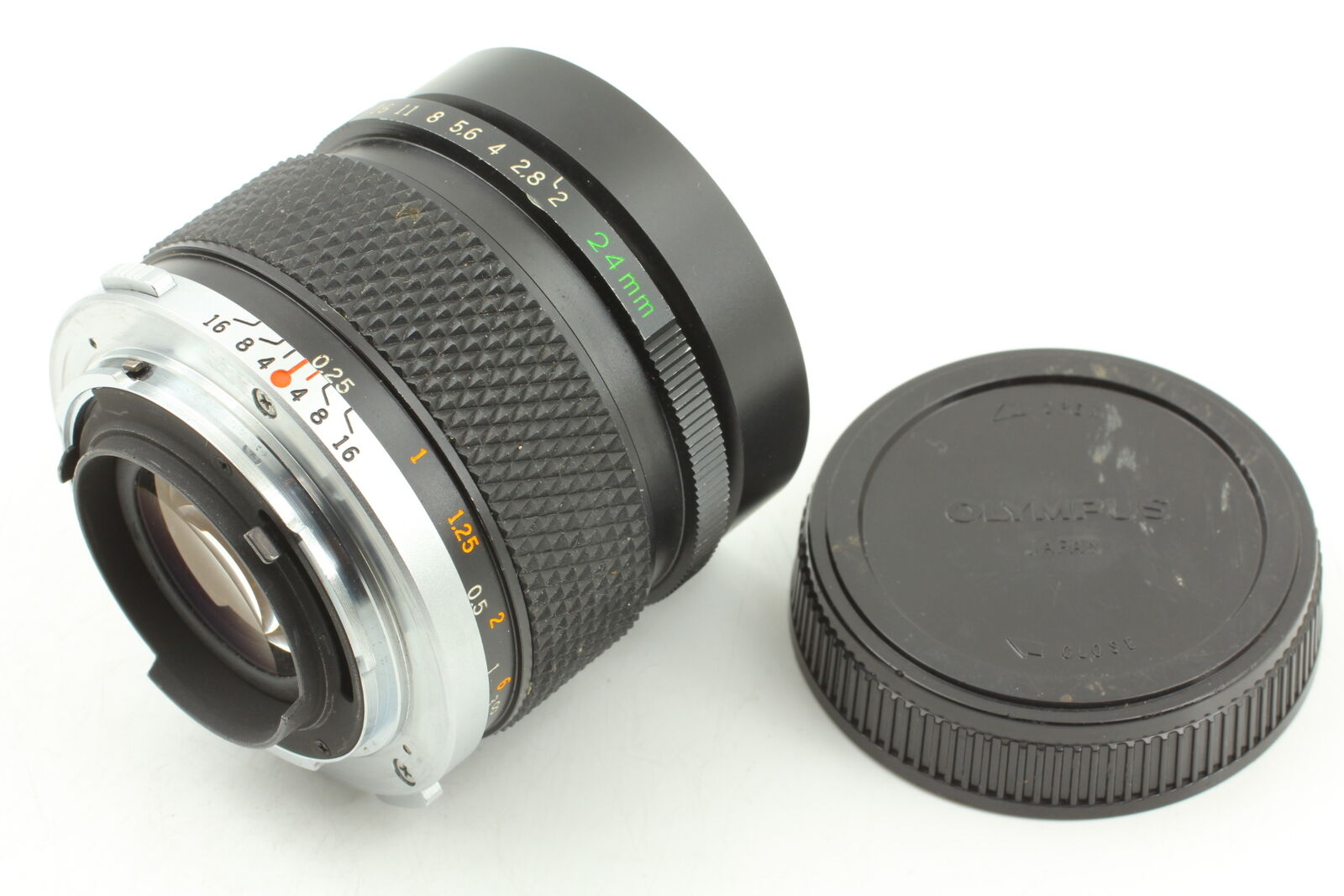 [Exc+5] Olympus OM-SYSTEM Zuiko Auto-W 24mm f2 Wide ANgle MF Lens From JAPAN