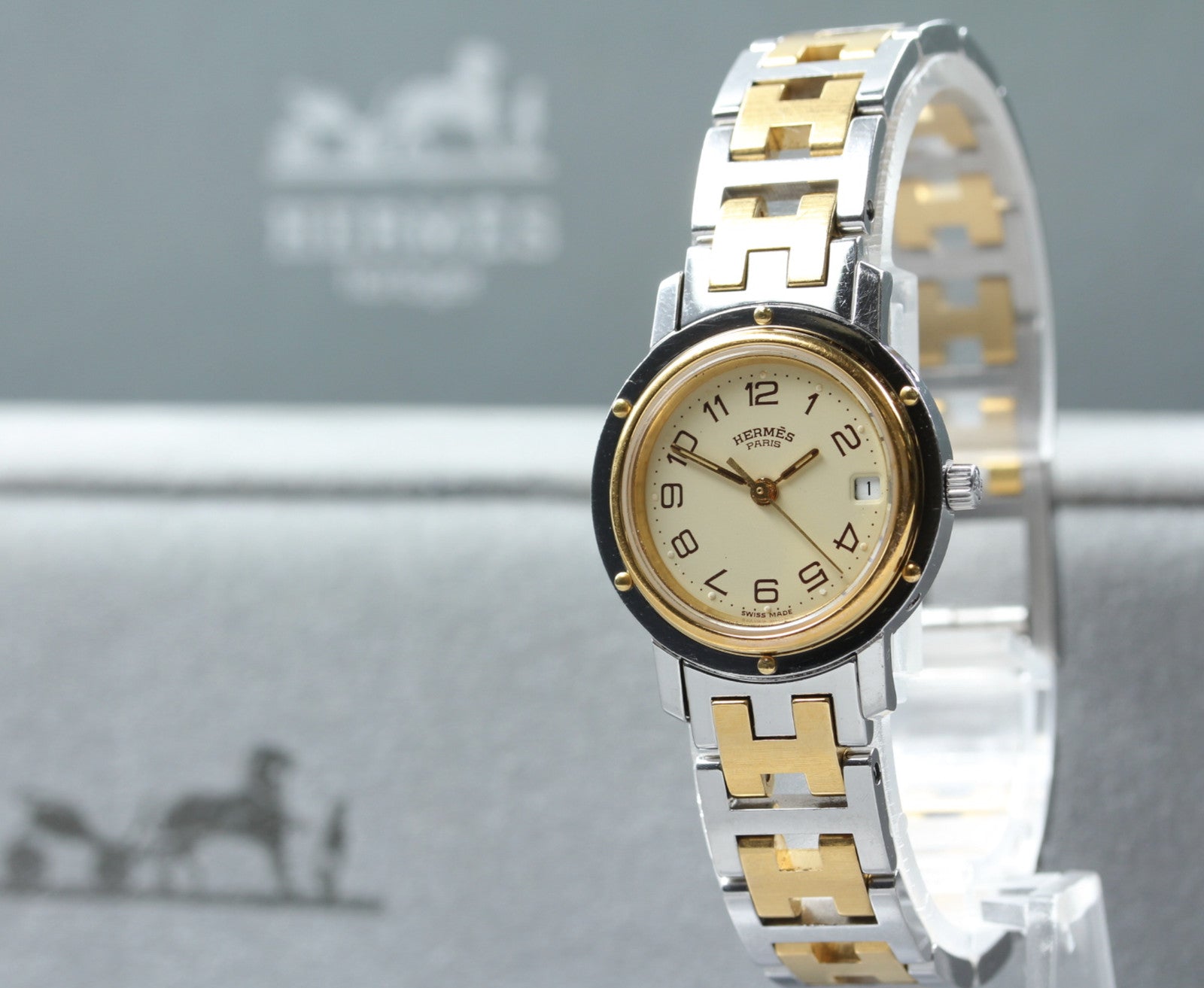 Vintage Hermes Clipper 24mm Ivory Dial Gold Woman's Watch Quartz [w /Box]