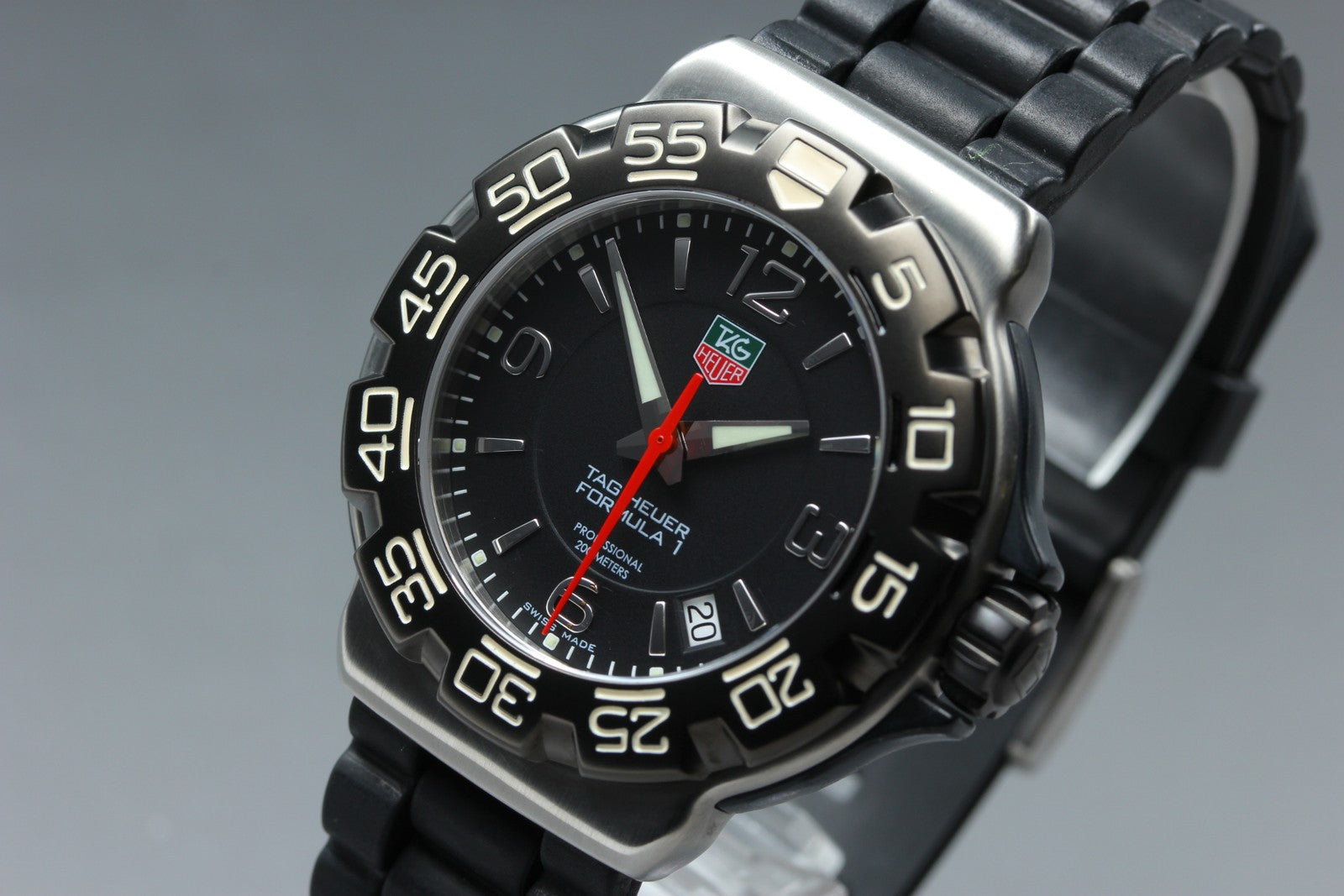New Batt TAG HEUER Formula 1 WAC1110-0 Quartz Black Men's Watch 40mm JAPAN Box