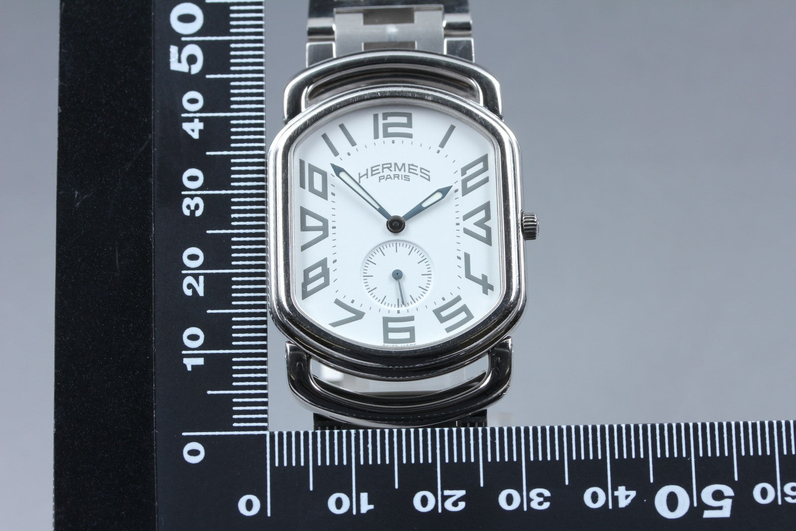 [Exc+5 Box] HERMES Rally RA1.810 White Dial Silver 31mm Quartz Men's Watch