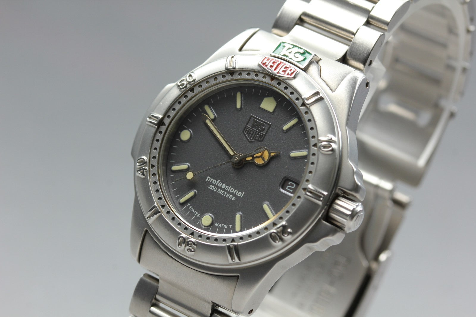 TAG Heuer Professional 999.213K Quartz Gray Dial Men's Watch 34mm JAPAN
