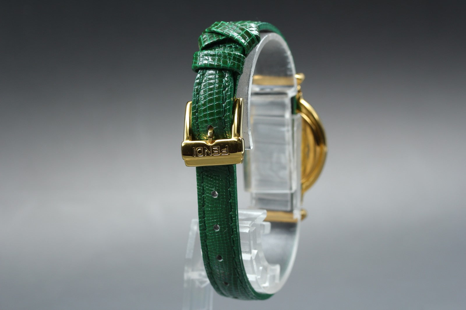 FENDI 640L Chameleon Change Green Belt Gold 24mm Women's Quartz Watch Vintage