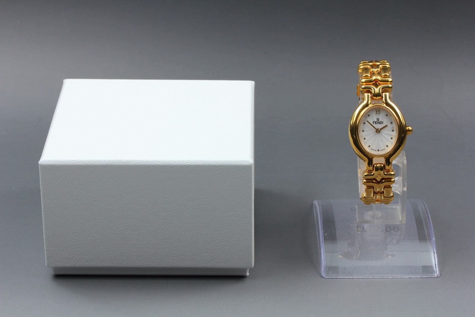 FENDI 640L Chameleon Change Gold 24mm Women's Quartz Watch Vintage [14.75cm]