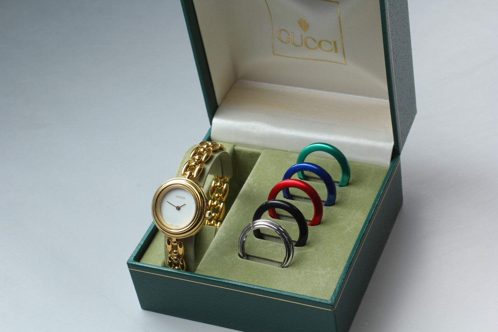 Vintage GUCCI Change Bezel 11/12.2 6 Colors Gold Quartz Woman’s Watch [w/Box]