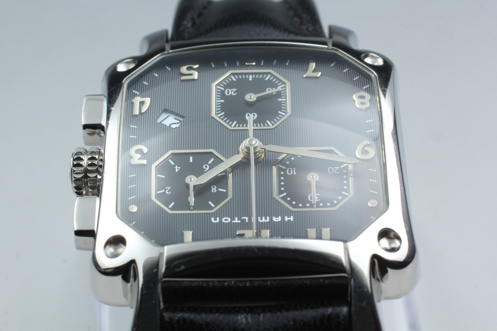 [READ] Hamilton Lloyd Chronograph 6319 Date Black 35mm Quartz Men's Watch [Box]