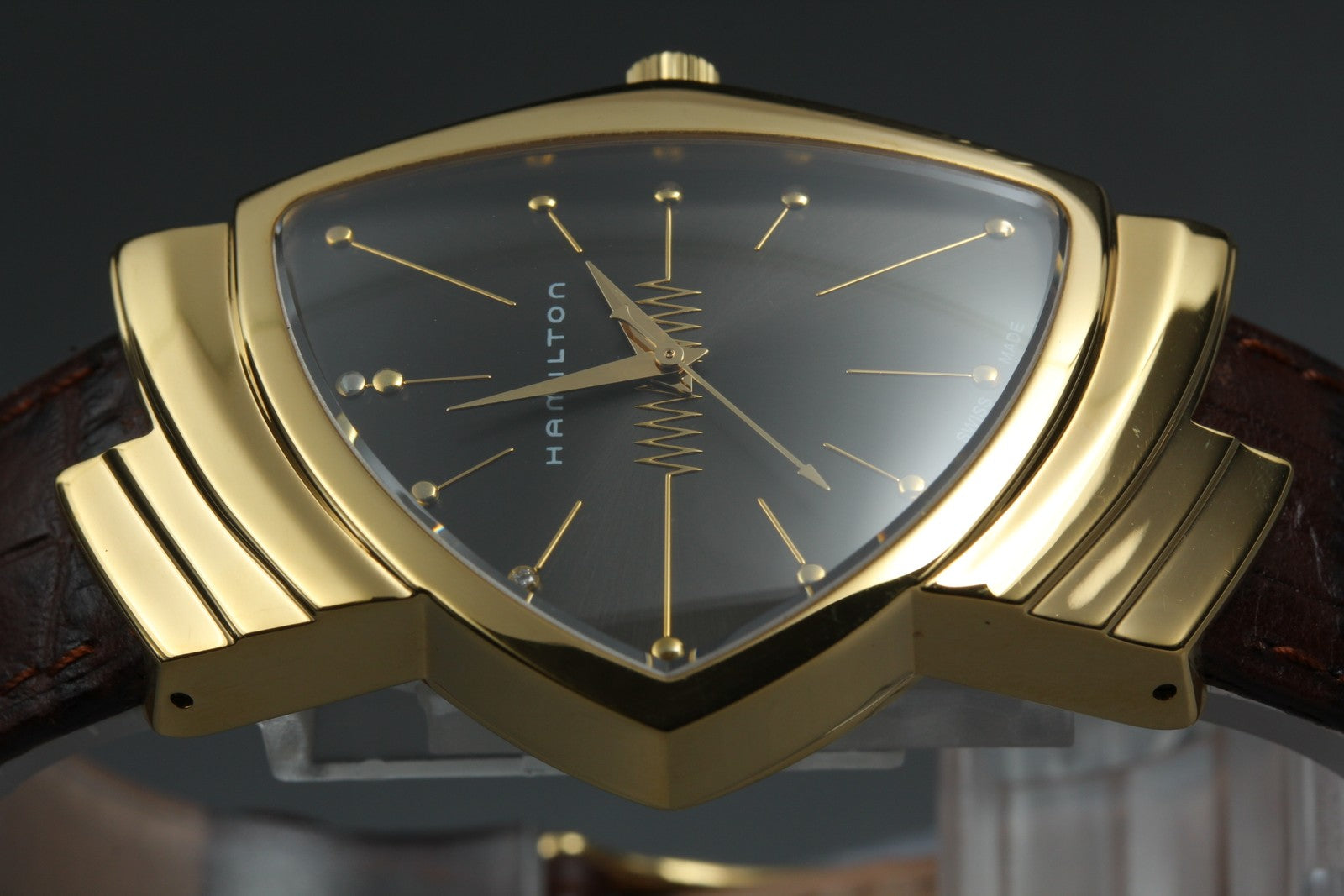 Rare Hamilton Ventura H244410 50th Anniversary Limited 1000 Quartz Watch 32mm JP