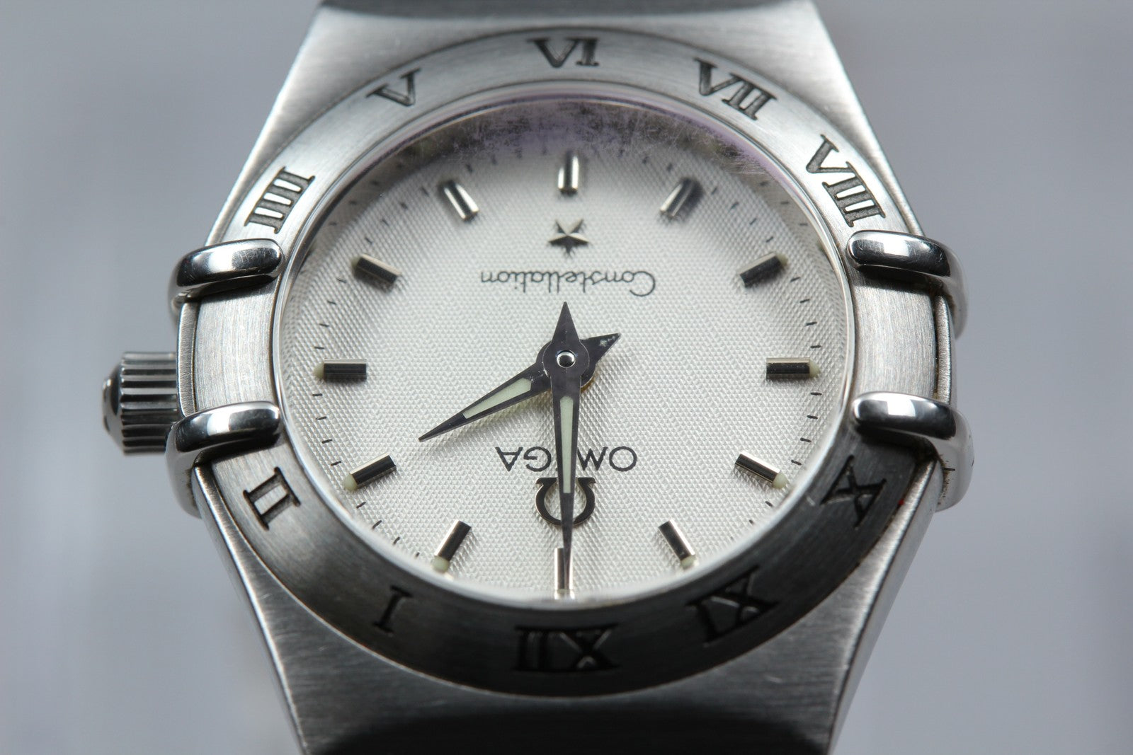 New Batt OMEGA Constellation 1562.30.00 Quartz Silver Women Watch 22mm JAPAN