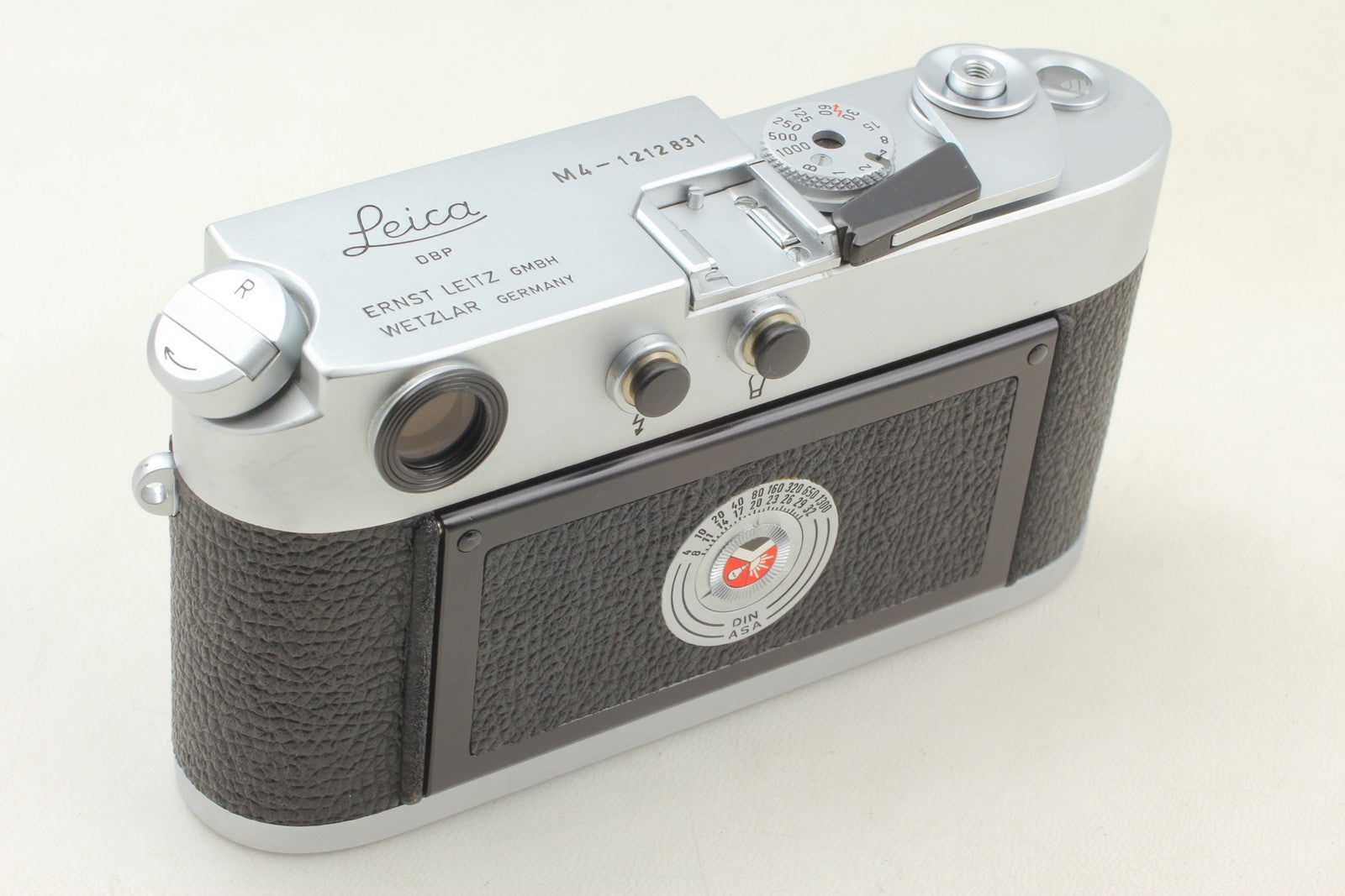 [MINT] Leica M4 35mm Film Camera Chrome Silver Germany From JAPAN