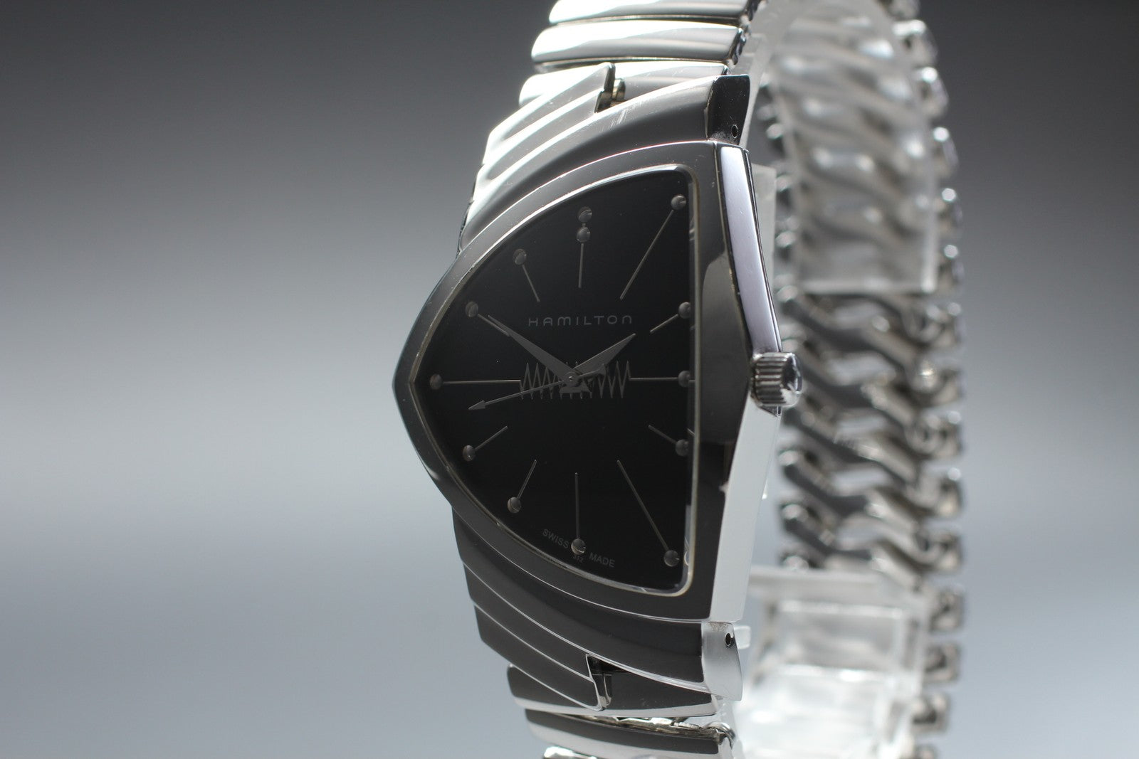 New Batt[Exc+5] Hamilton Ventura H244810 Elvis Presley 75th Limited Quartz Watch