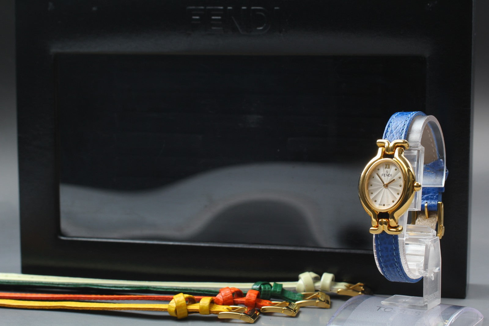 FENDI 640L Chameleon 5 Colors Belt Gold Women's Quartz Watch Vintage [Box]