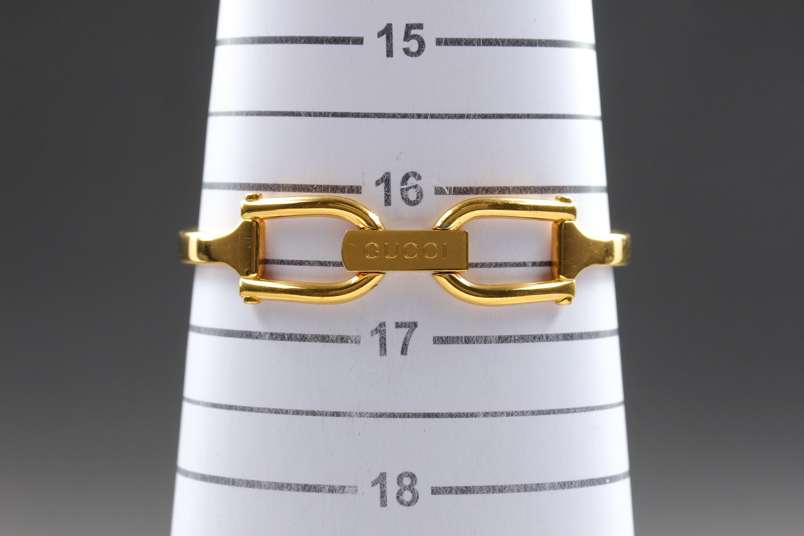 Vintage Gucci 1500 White Shell Gold 12mm Bangle Women's Quartz Watch [w/Box]