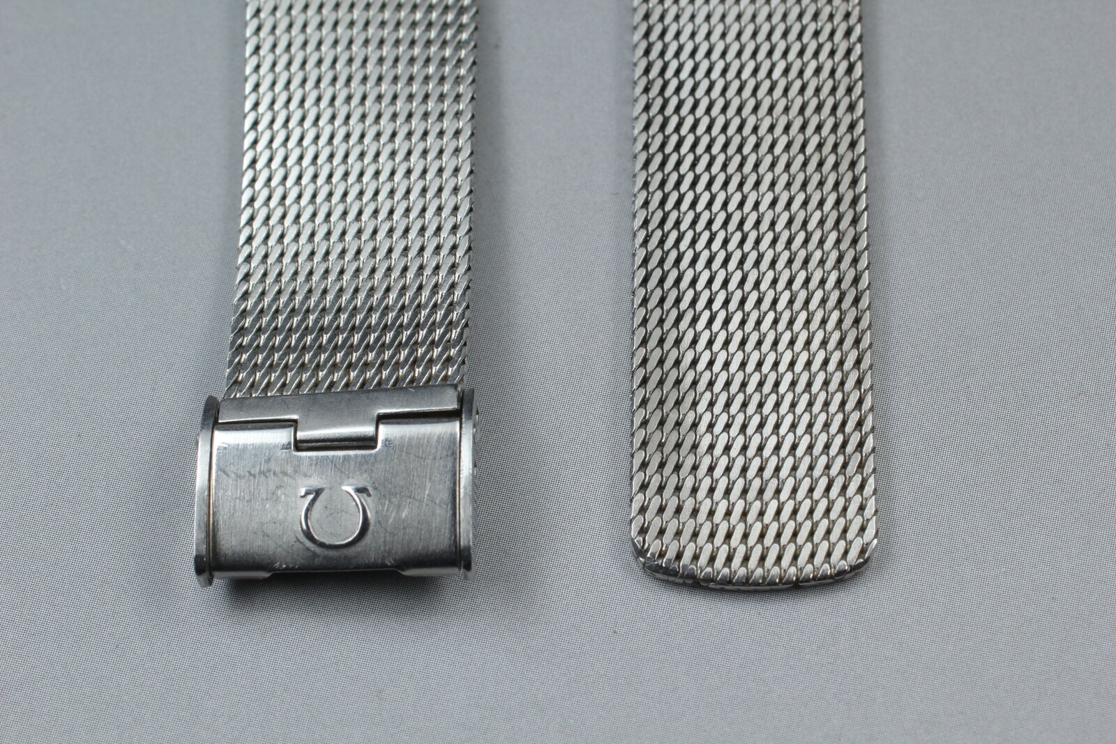 4740098