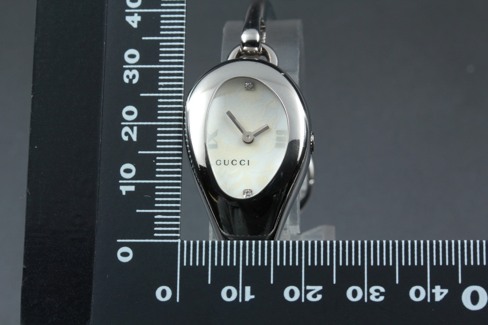 Vintage [Exc+5 Box] Gucci 103 Horsebit 2P Diamond Floral Silver Woman's Qz Watch
