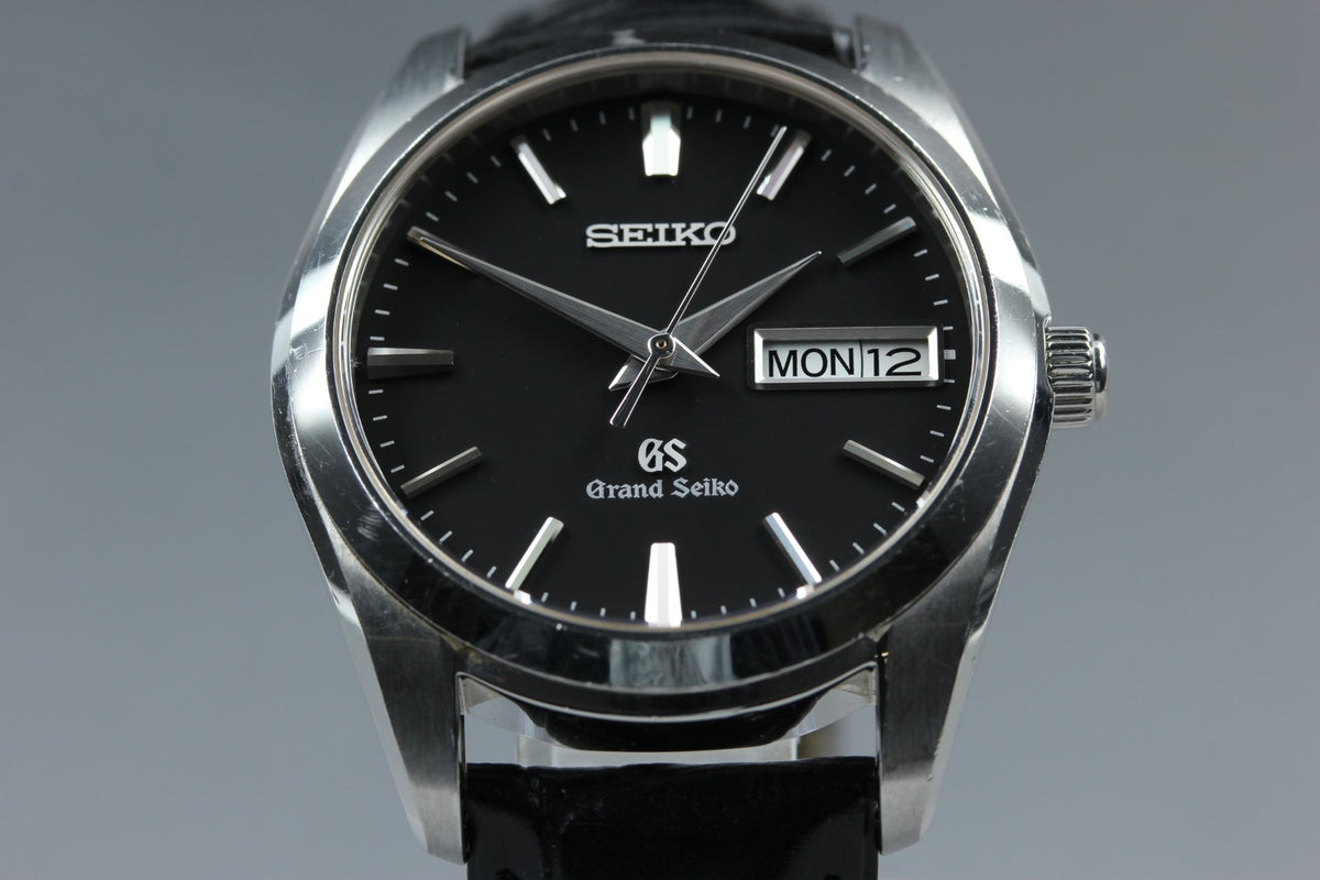 New Batt SEIKO Grand Seiko 9F83-0AH0 Quartz Black Day/Date Men's Watch 36mm JP