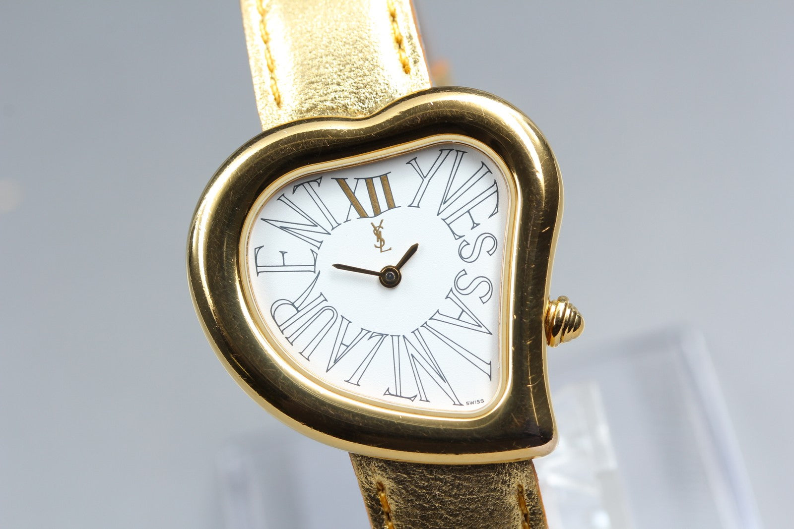 Yves Saint Laurent Heart Gold White Dial 31mm Women's Watch Quartz [w/Box]