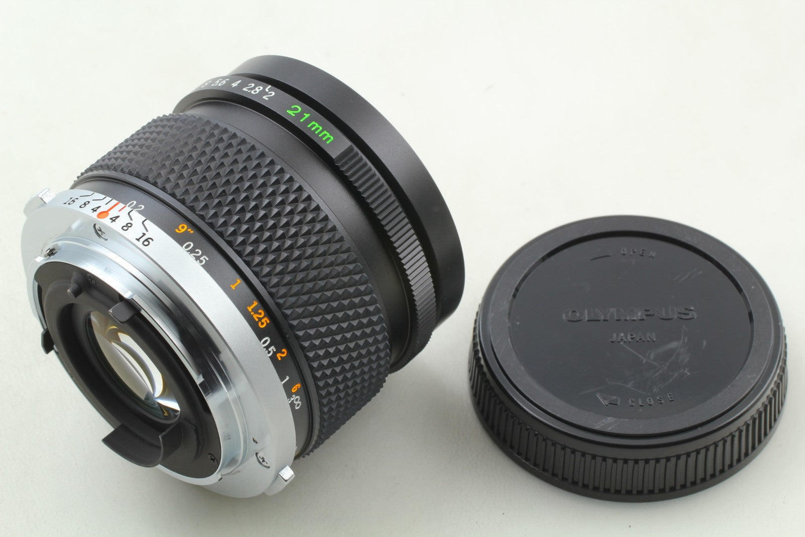 [MINT] Olympus OM-System Zuiko Auto-W 21mm f/2 MF Wide Angle Lens From JAPAN