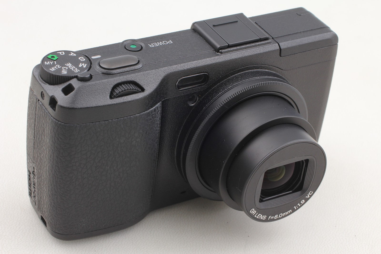 MINT w/ 32GB SDHC] RICOH GR DIGITAL IV 10.4 MP Digital Camera Black F