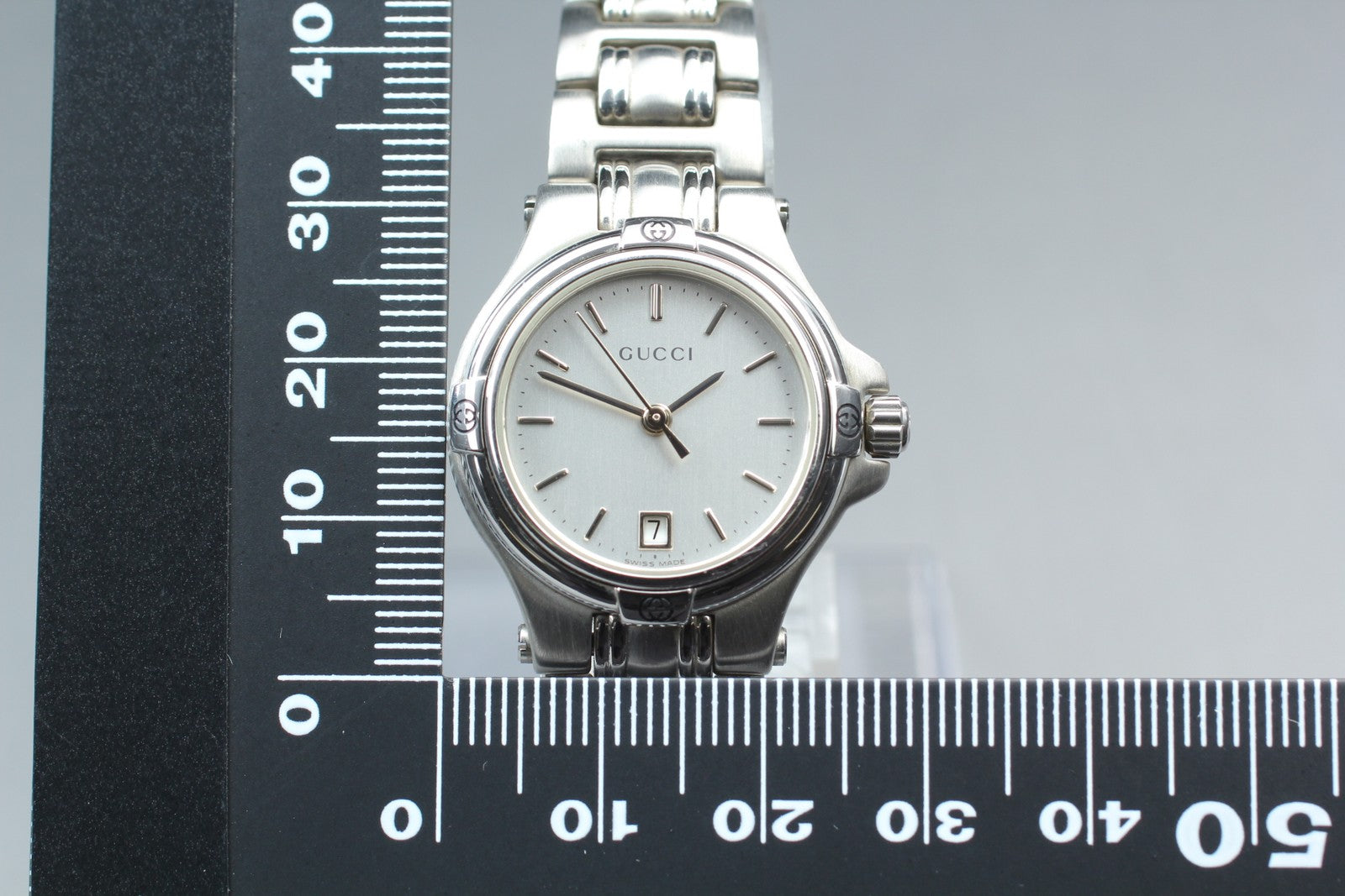 Vintage [Near MINT-Box] Gucci 9040L Silver Date 26mm Women’s Quartz Watch JAPAN