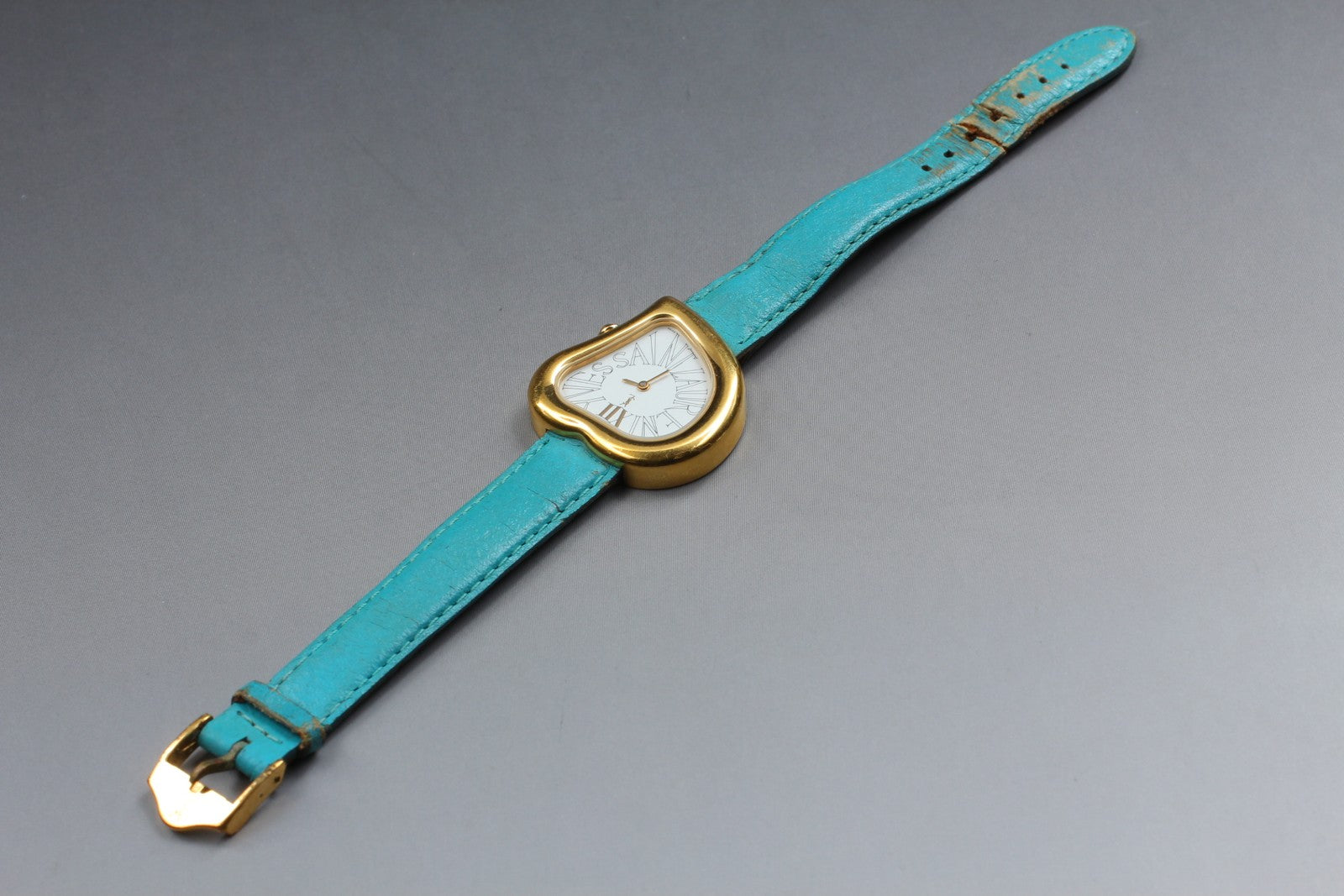Yves Saint Laurent Heart Gold Women's Watch Quartz 31mm JAPAN Box